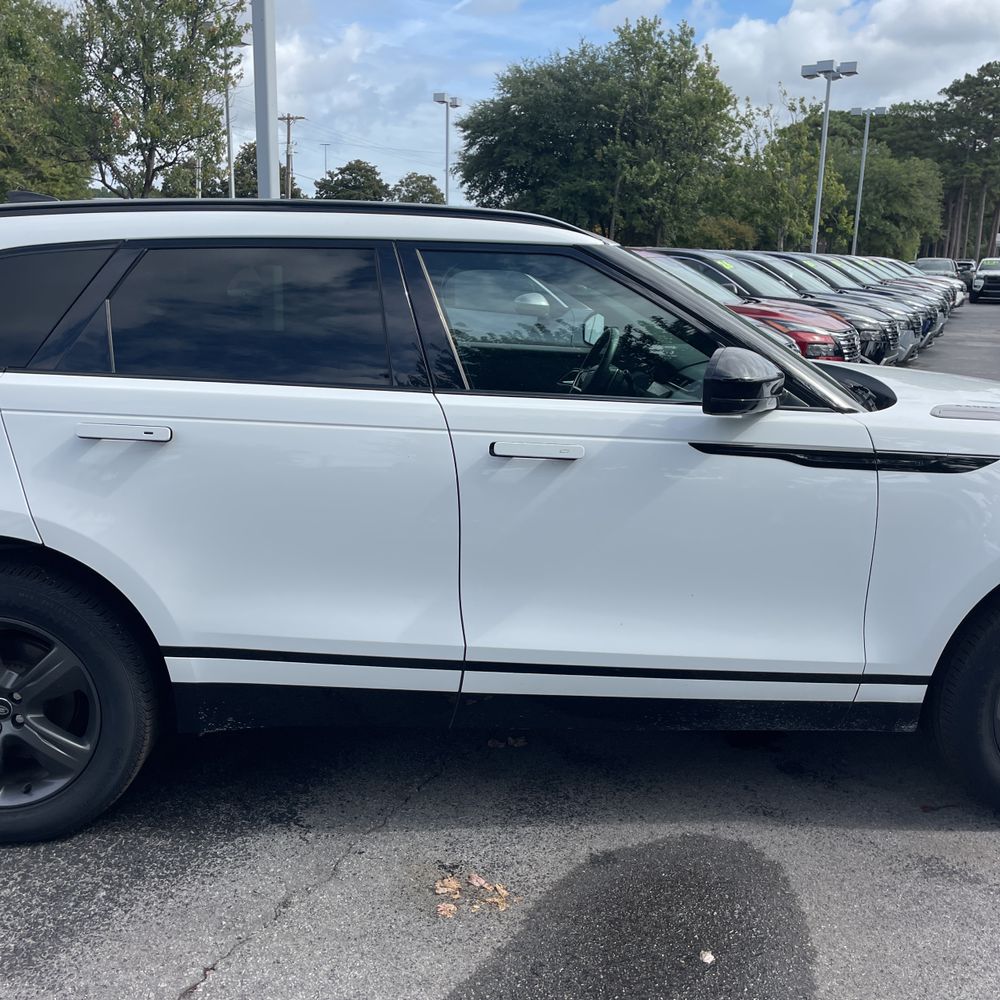 2025 Land Rover Range Rover Velar Dynamic SE P250