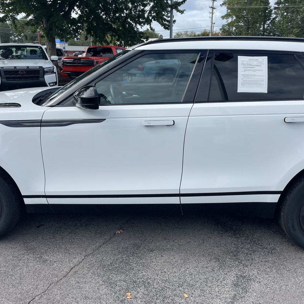 2025 Land Rover Range Rover Velar Dynamic SE P250