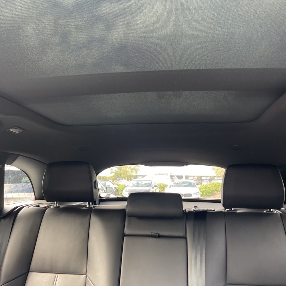 2025 Land Rover Range Rover Velar Dynamic SE P250