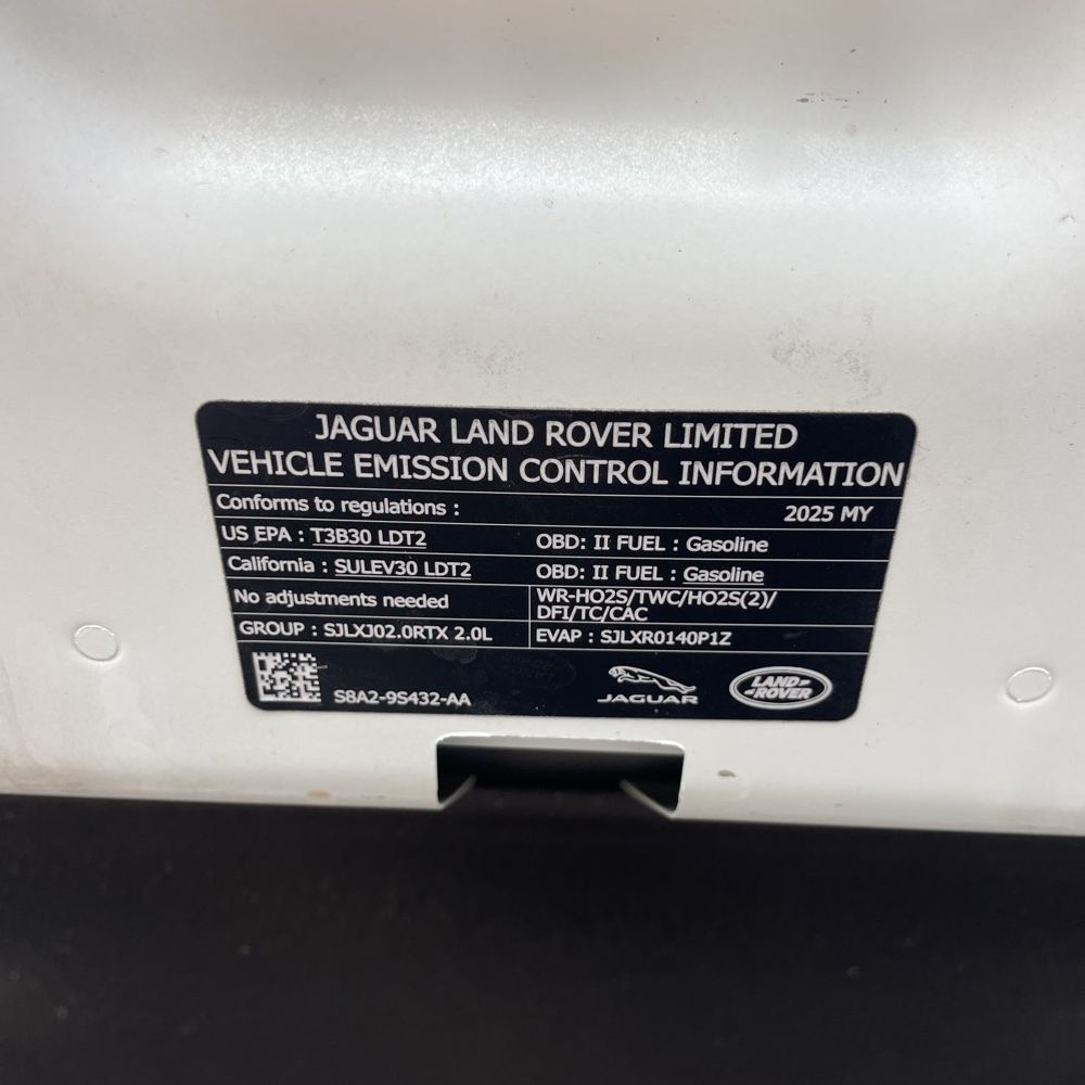 2025 Land Rover Range Rover Velar Dynamic SE P250