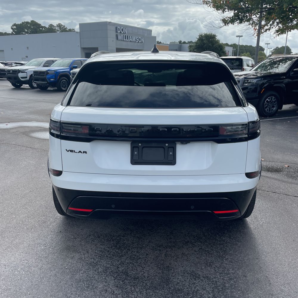 2025 Land Rover Range Rover Velar Dynamic SE P250