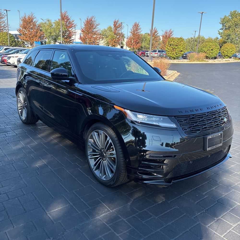 2025 Land Rover Range Rover Velar Dynamic HSE P400