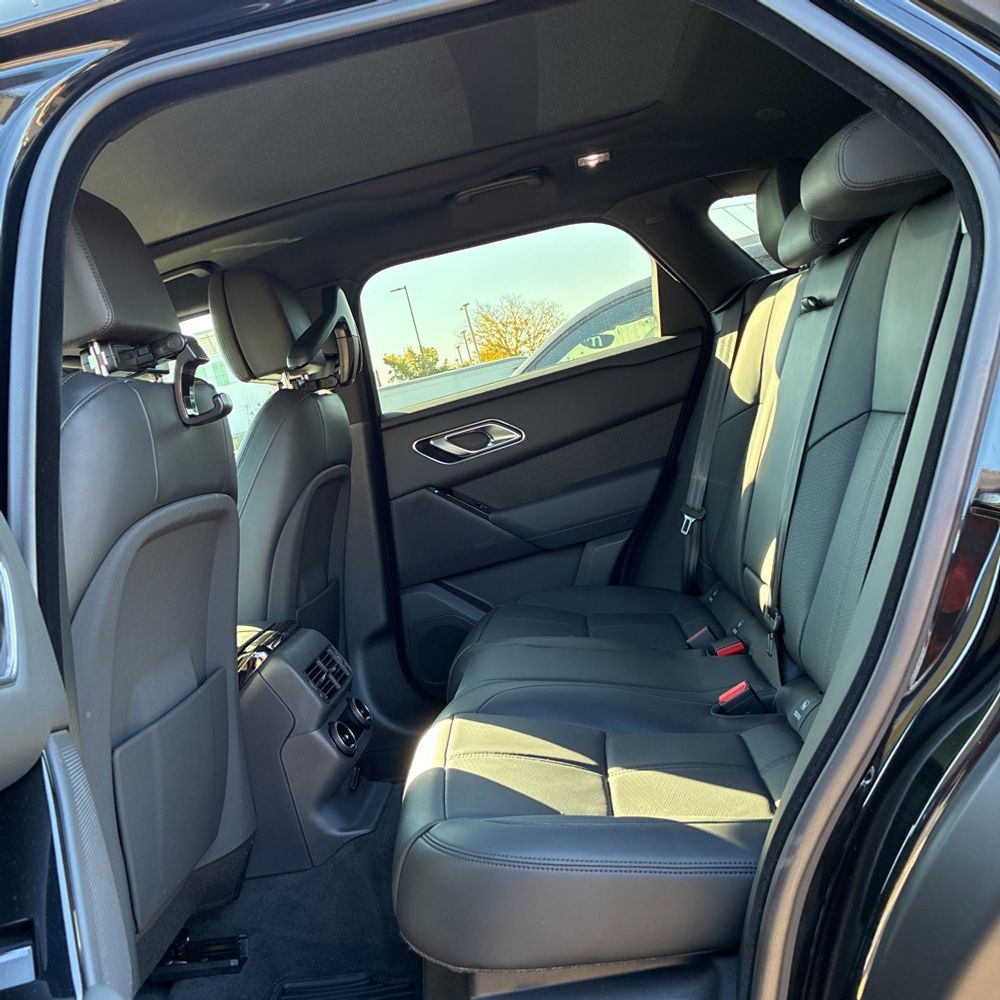 2025 Land Rover Range Rover Velar Dynamic HSE P400