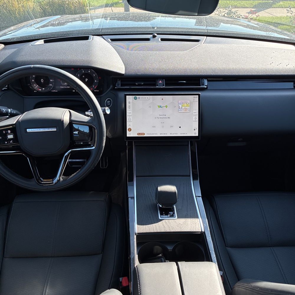2025 Land Rover Range Rover Velar Dynamic HSE P400