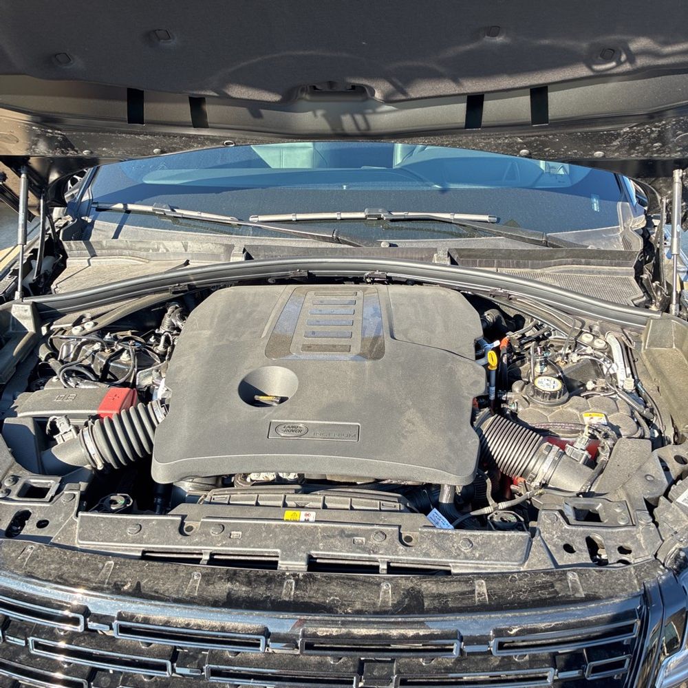 2025 Land Rover Range Rover Velar Dynamic HSE P400