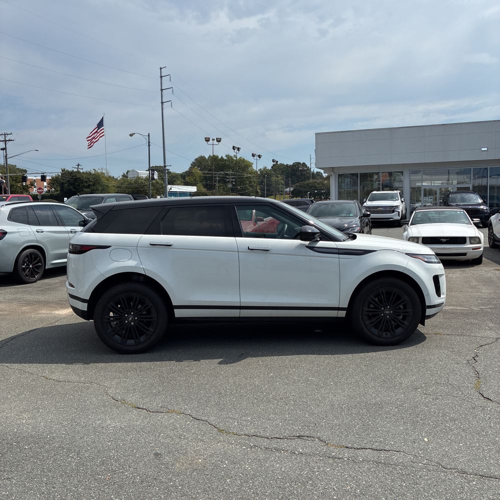 2025 Land Rover Range Rover Evoque S P250