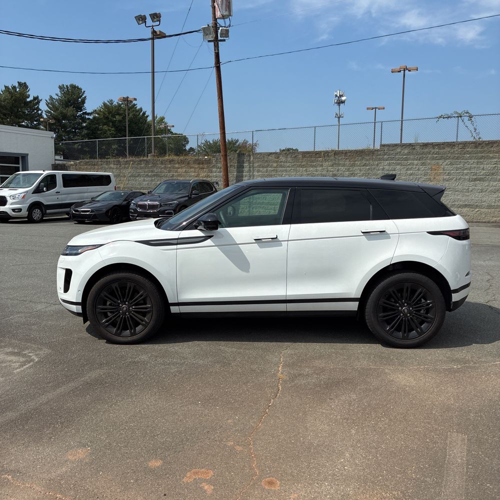 2025 Land Rover Range Rover Evoque S P250