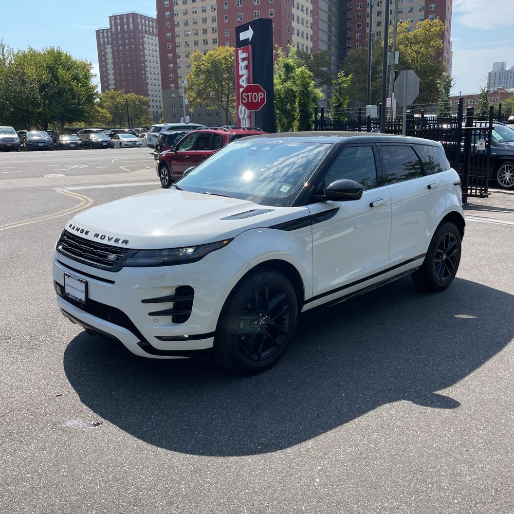 2024 Land Rover Range Rover Evoque Dynamic SE P250