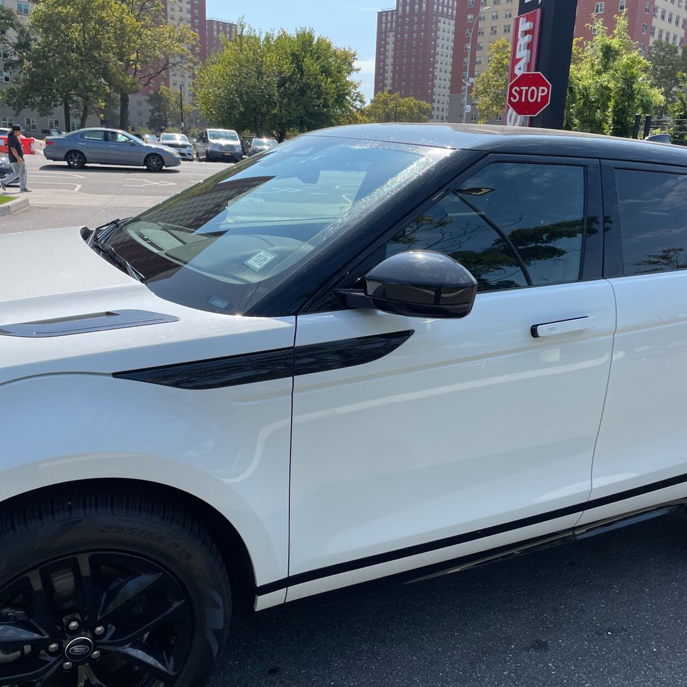2024 Land Rover Range Rover Evoque Dynamic SE P250