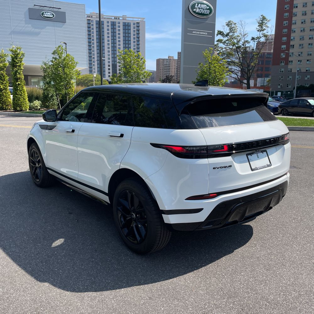 2024 Land Rover Range Rover Evoque Dynamic SE P250