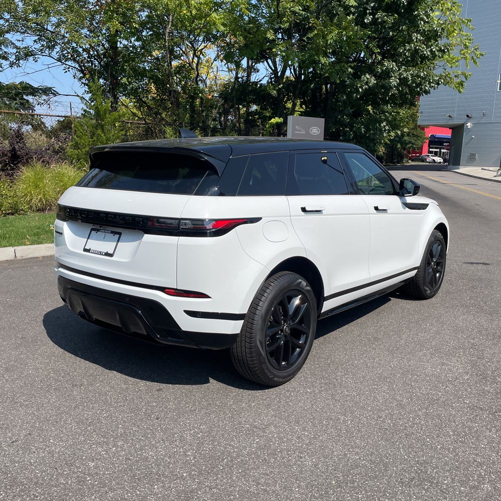 2024 Land Rover Range Rover Evoque Dynamic SE P250