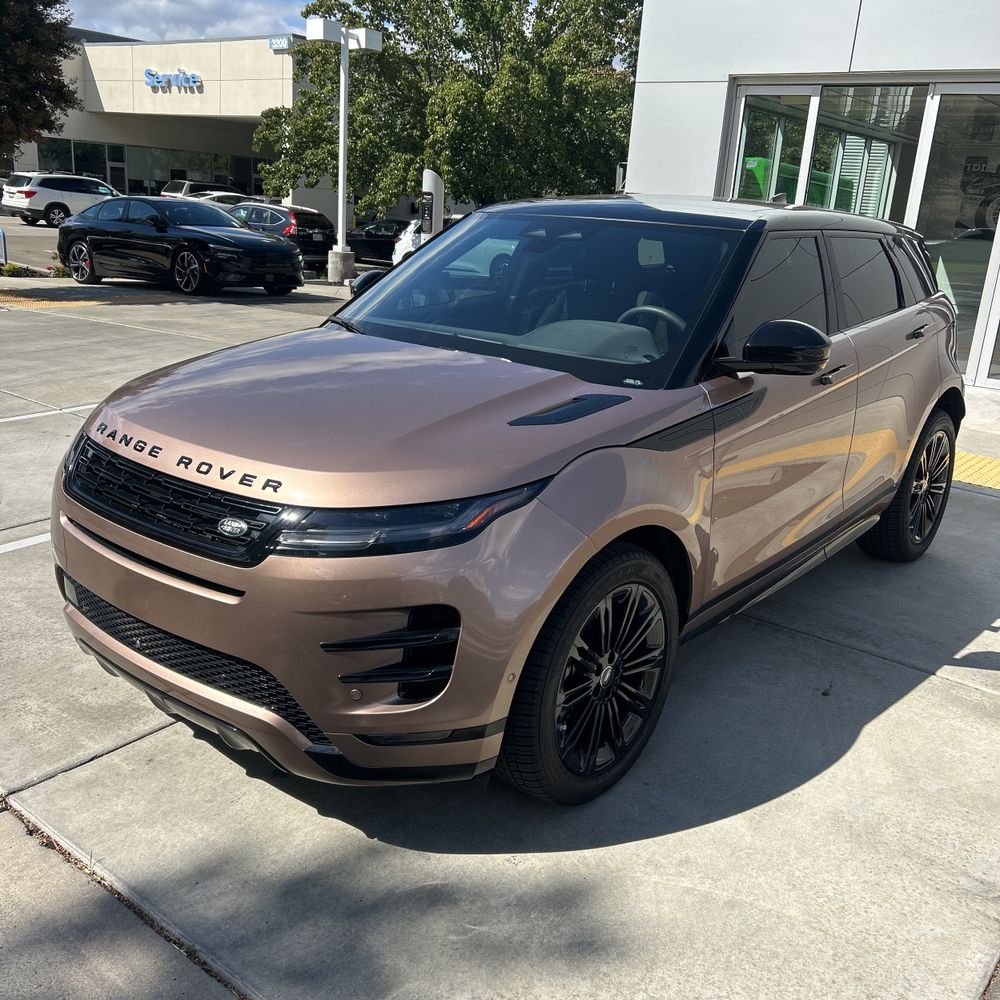 2024 Land Rover Range Rover Evoque Dynamic SE P250