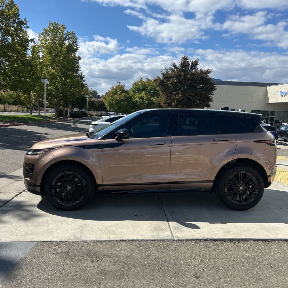 2024 Land Rover Range Rover Evoque Dynamic SE P250