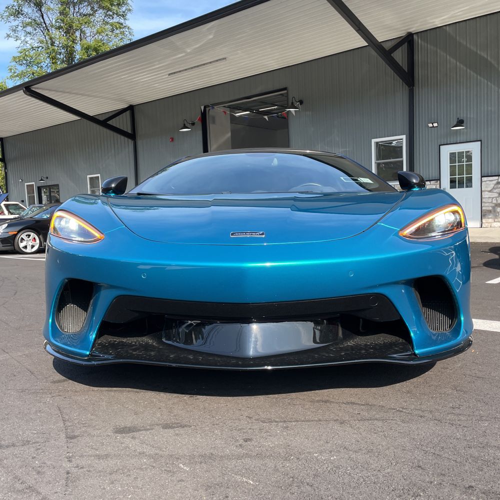 2023 McLaren GT Base