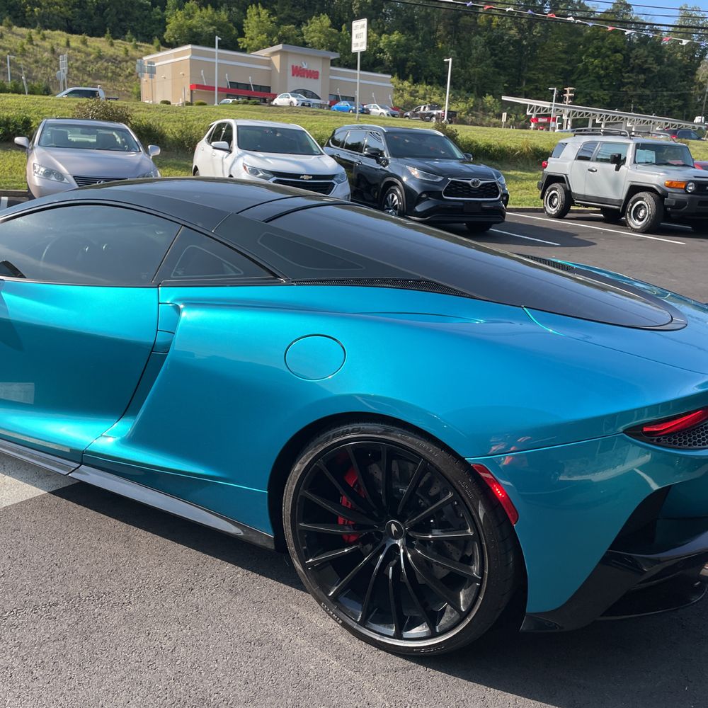 2023 McLaren GT Base