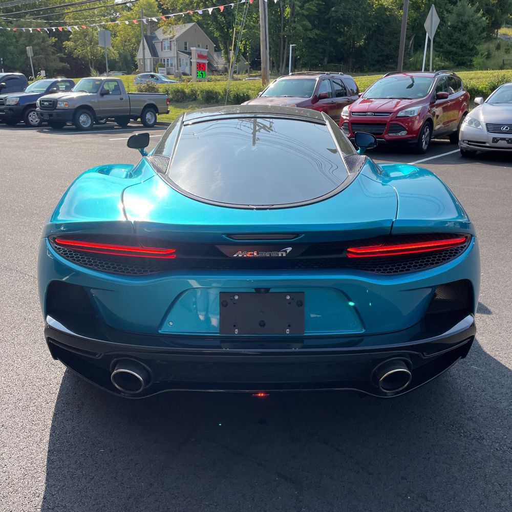 2023 McLaren GT Base