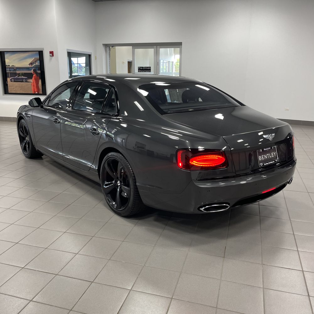 2018 Bentley Flying Spur Base