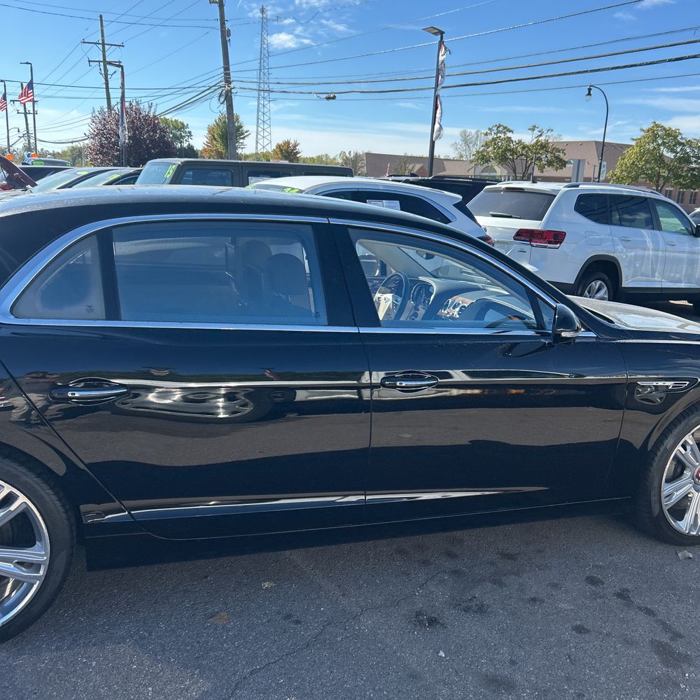 2015 Bentley Flying Spur Base