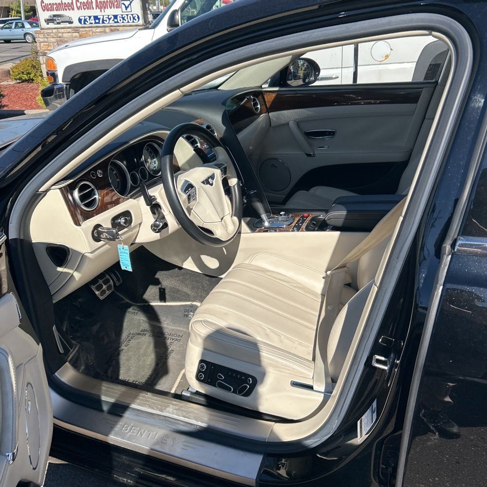 2015 Bentley Flying Spur Base