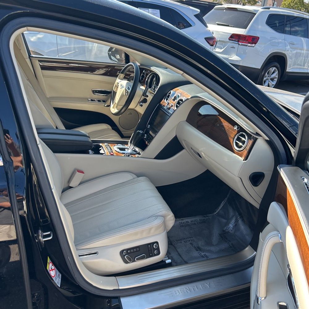 2015 Bentley Flying Spur Base