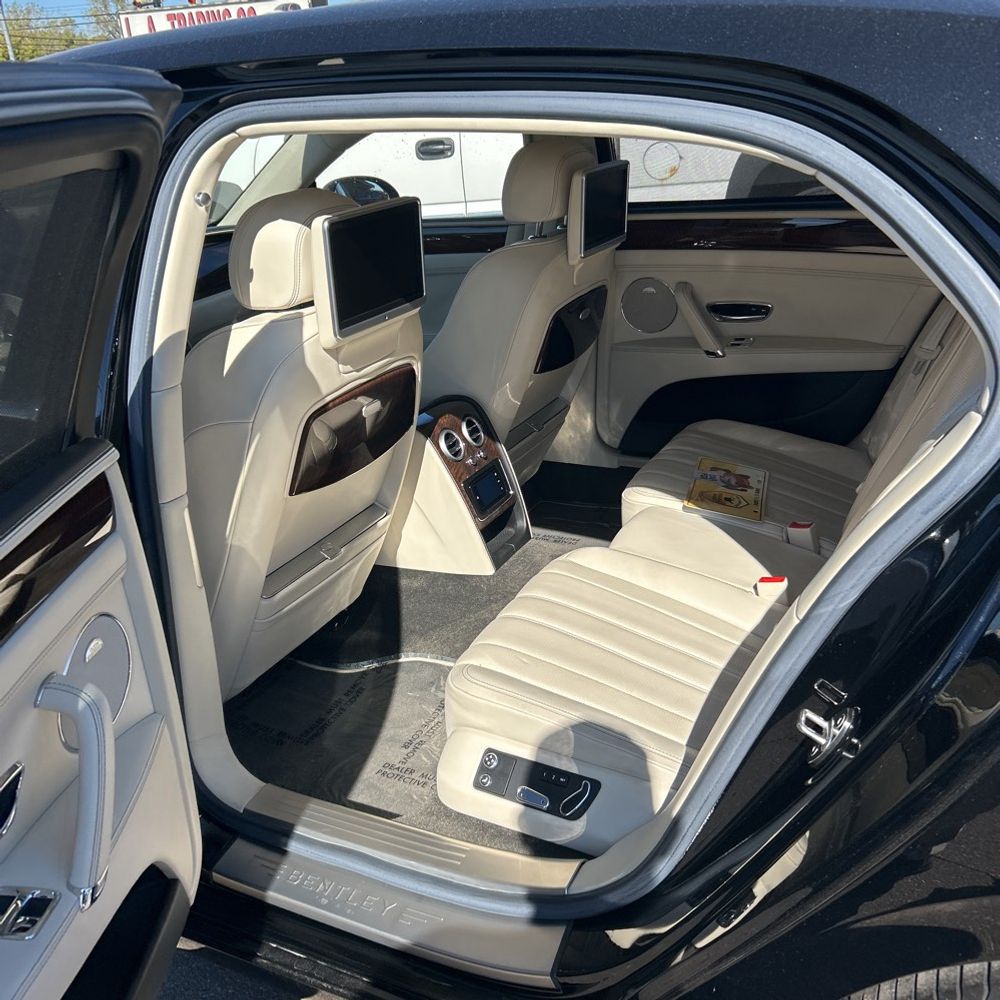 2015 Bentley Flying Spur Base
