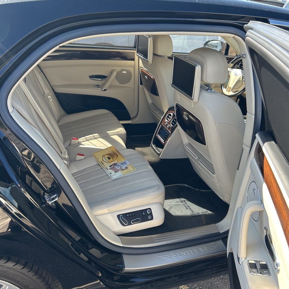 2015 Bentley Flying Spur Base