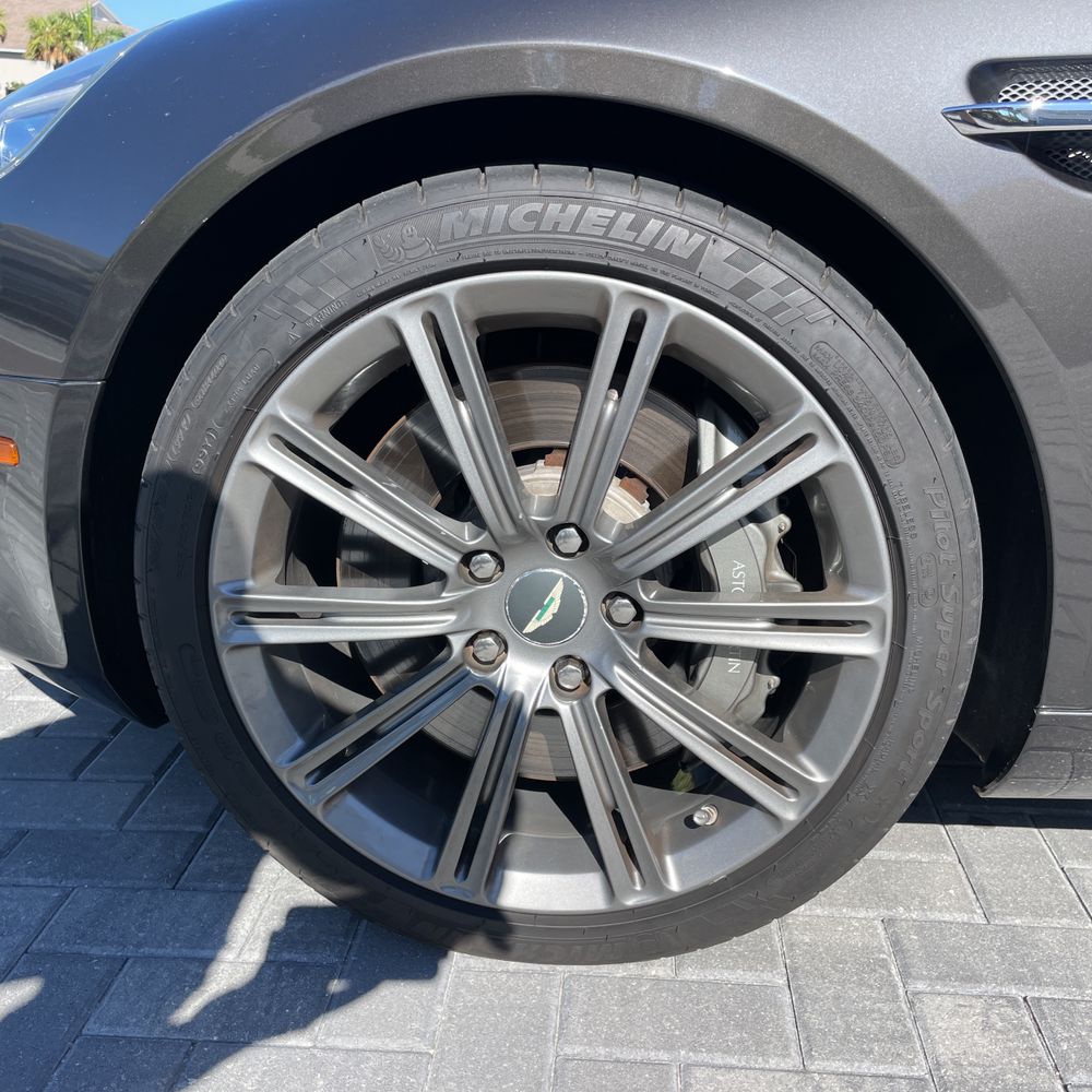 2010 Aston Martin Rapide Base 4D Sedan
