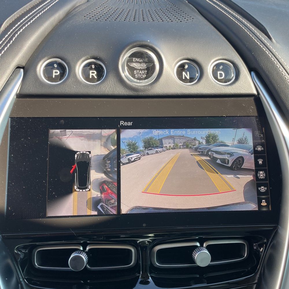 2021 Aston Martin DBX Base