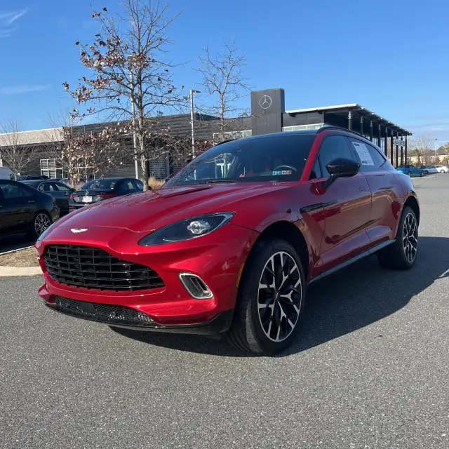 2022 Aston Martin DBX Base