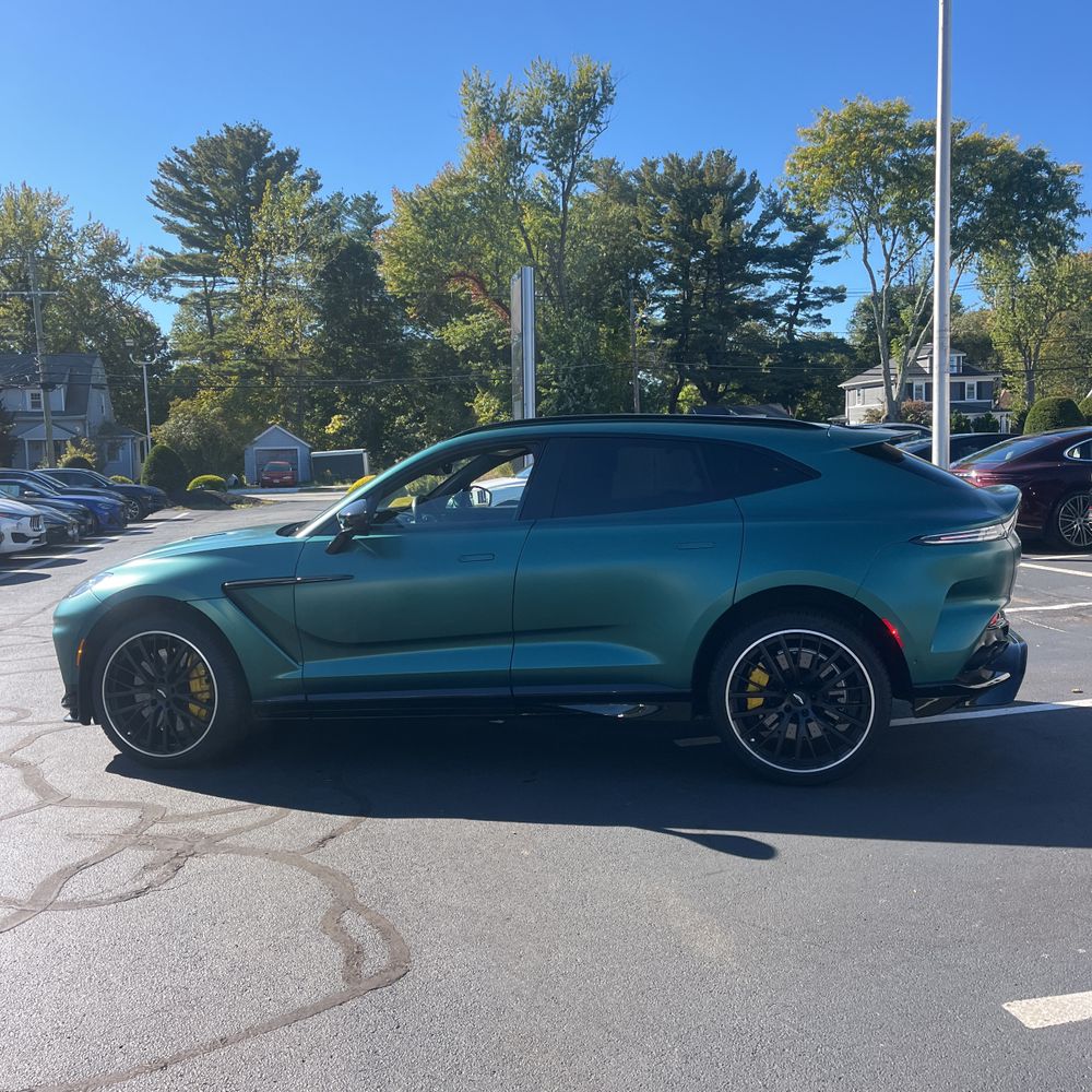 2023 Aston Martin DBX 707
