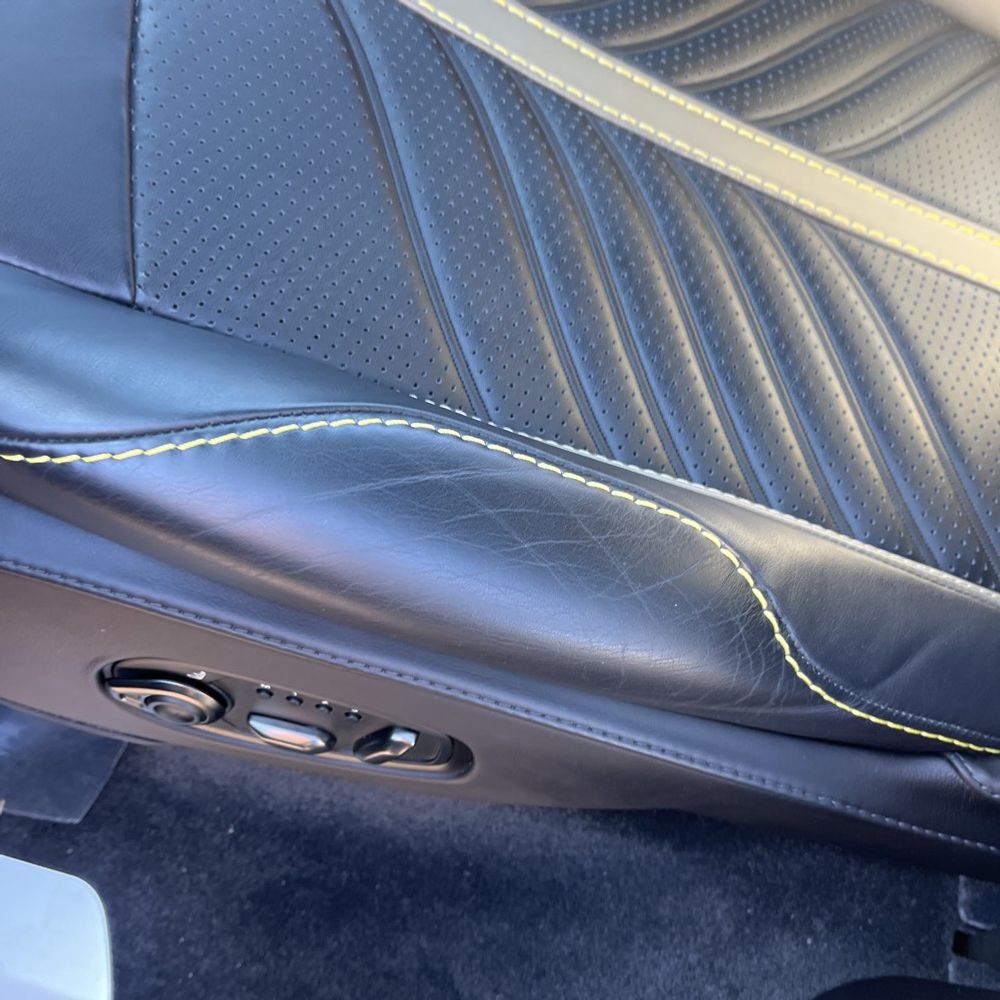2023 Aston Martin DBX 707
