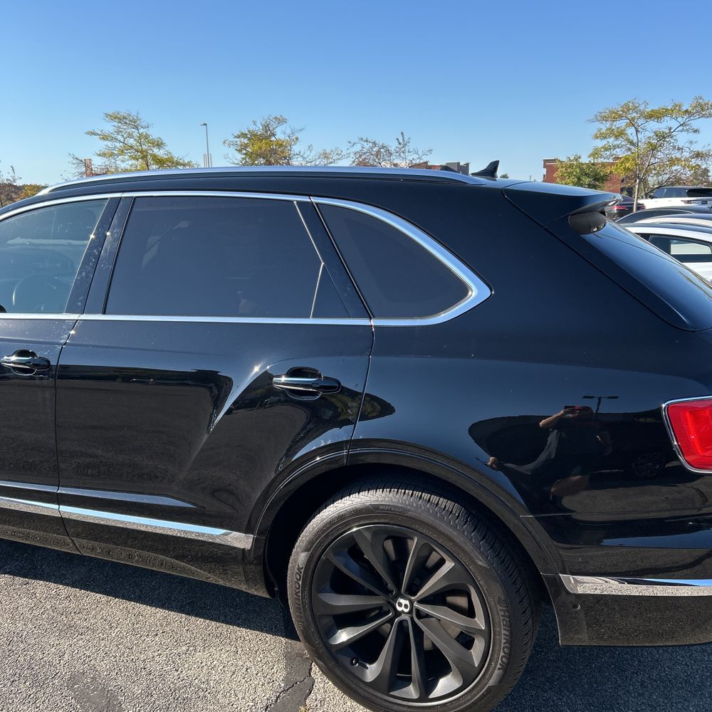 2017 Bentley Bentayga Base