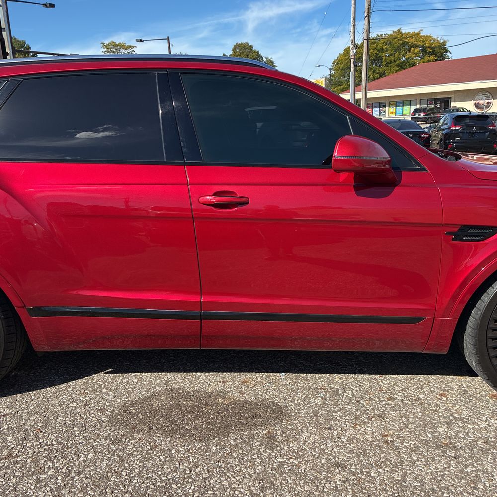 2017 Bentley Bentayga Base