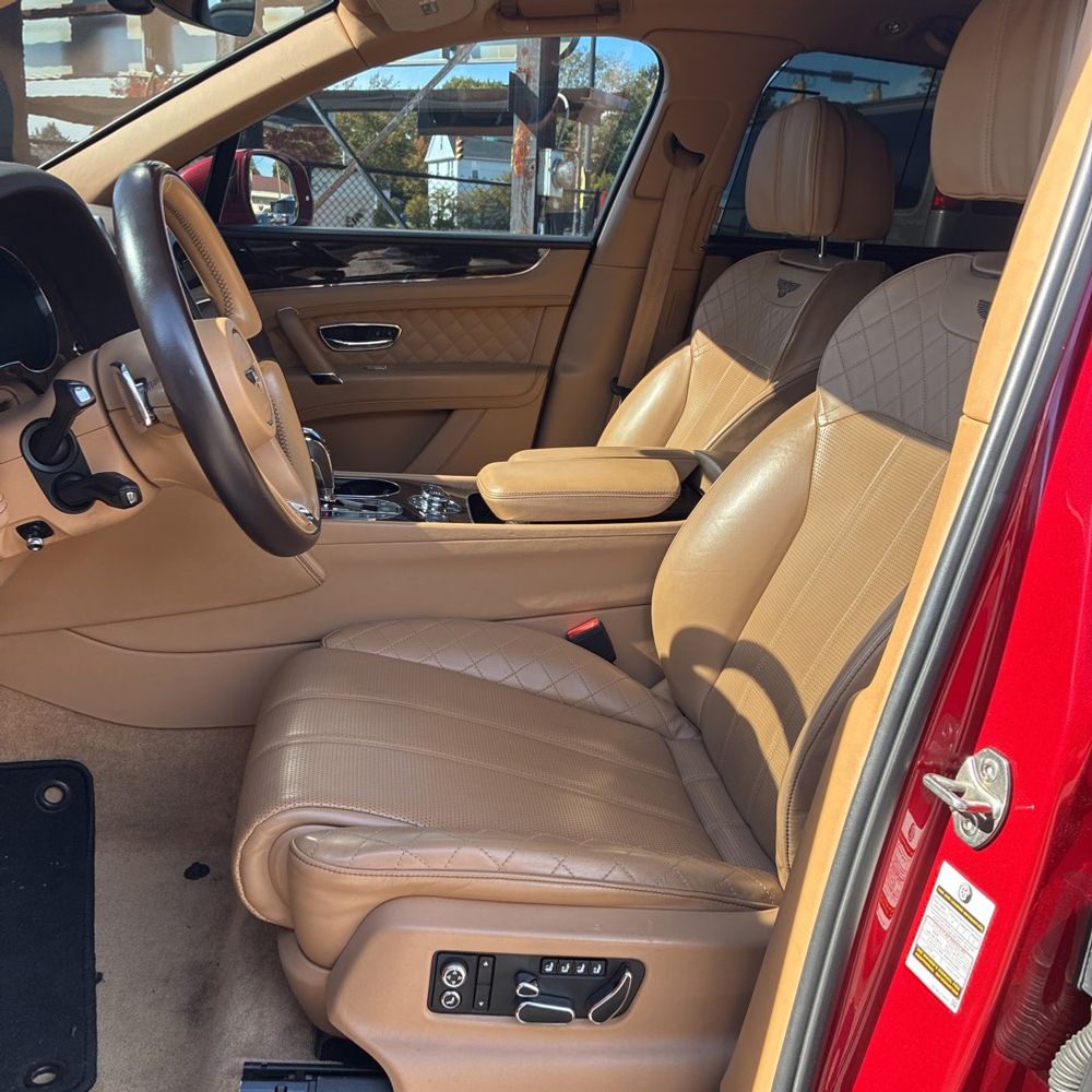 2017 Bentley Bentayga Base