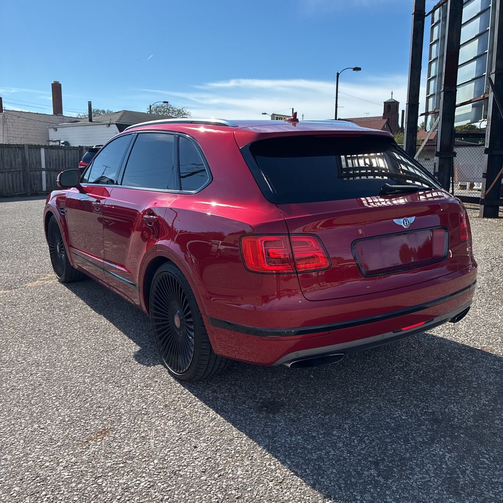 2017 Bentley Bentayga Base