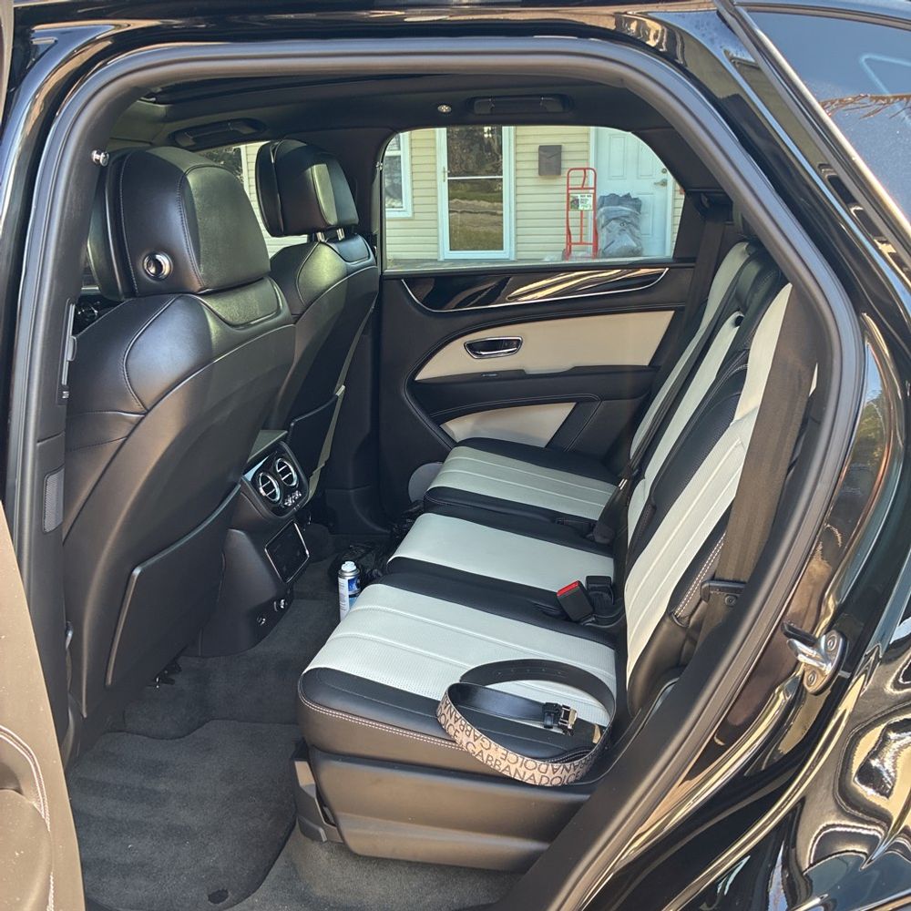 2021 Bentley Bentayga V8