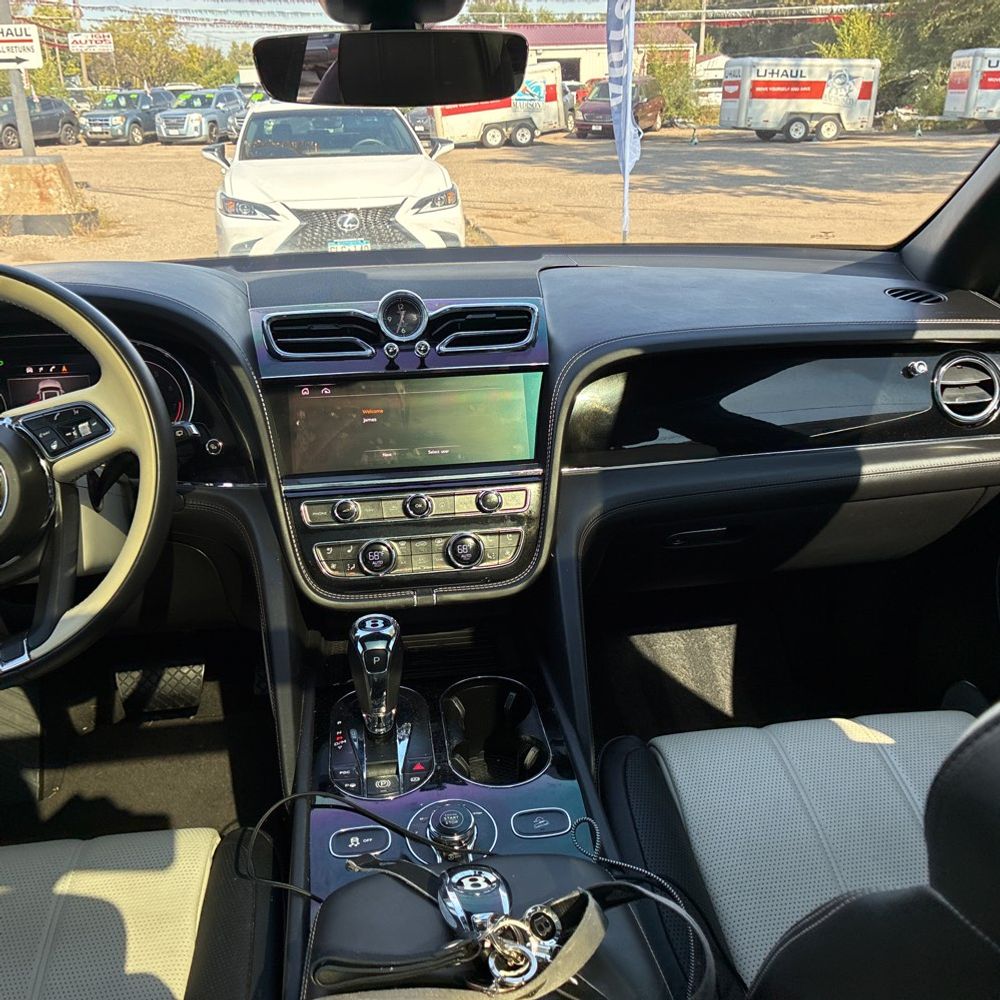 2021 Bentley Bentayga V8