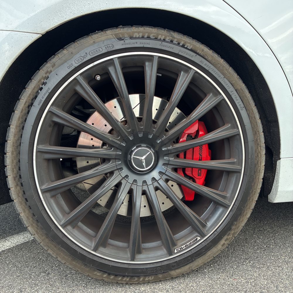 2025 Mercedes-Benz S-Class AMG S 63 E Performance