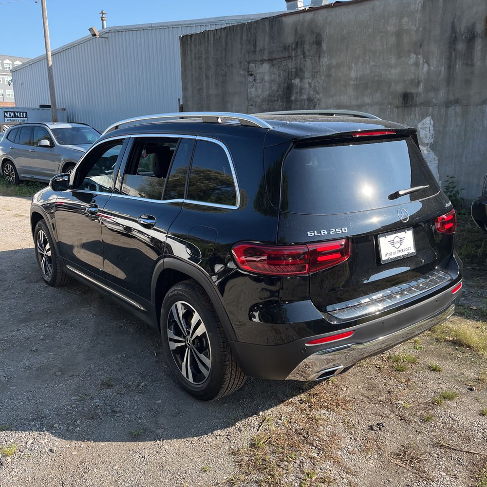 2025 Mercedes-Benz GLB GLB 250 4MATIC