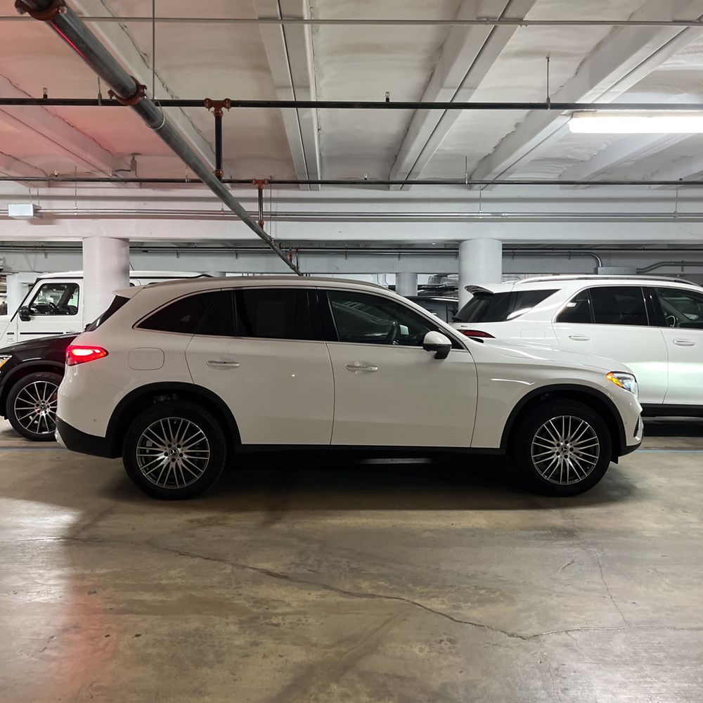 2025 Mercedes-Benz GLC GLC 300