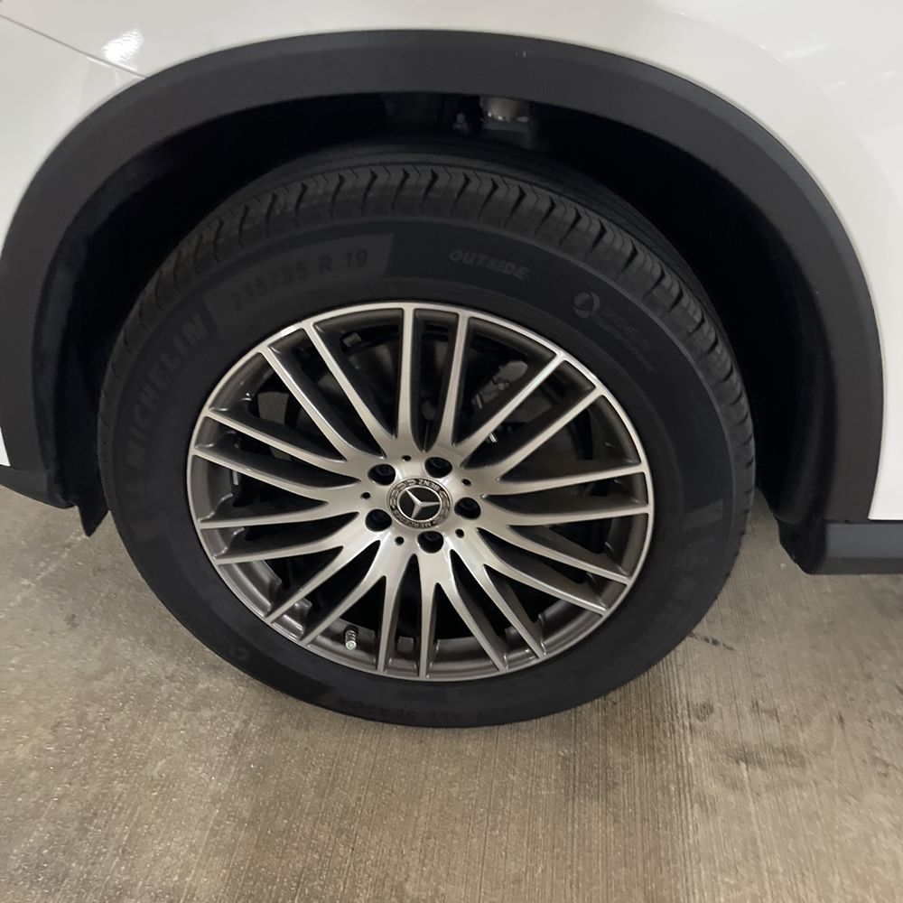 2025 Mercedes-Benz GLC GLC 300