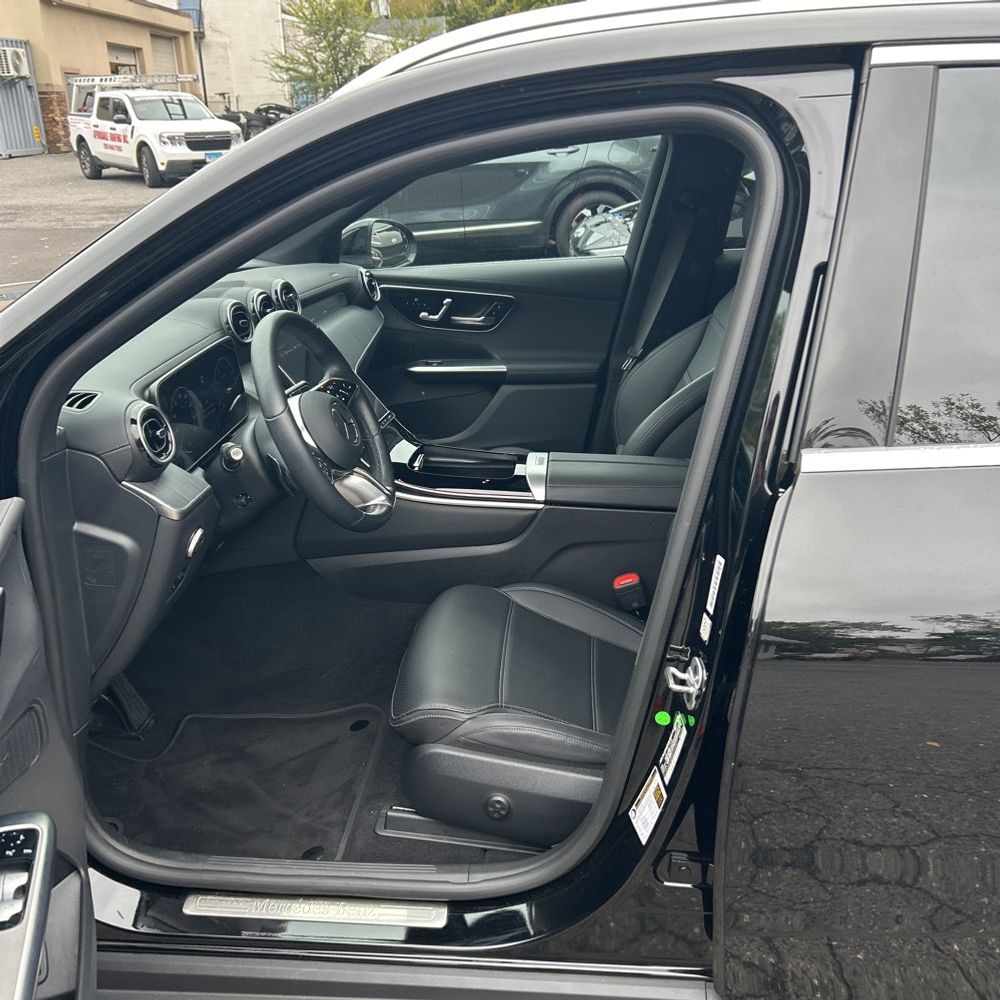 2024 Mercedes-Benz GLC GLC300