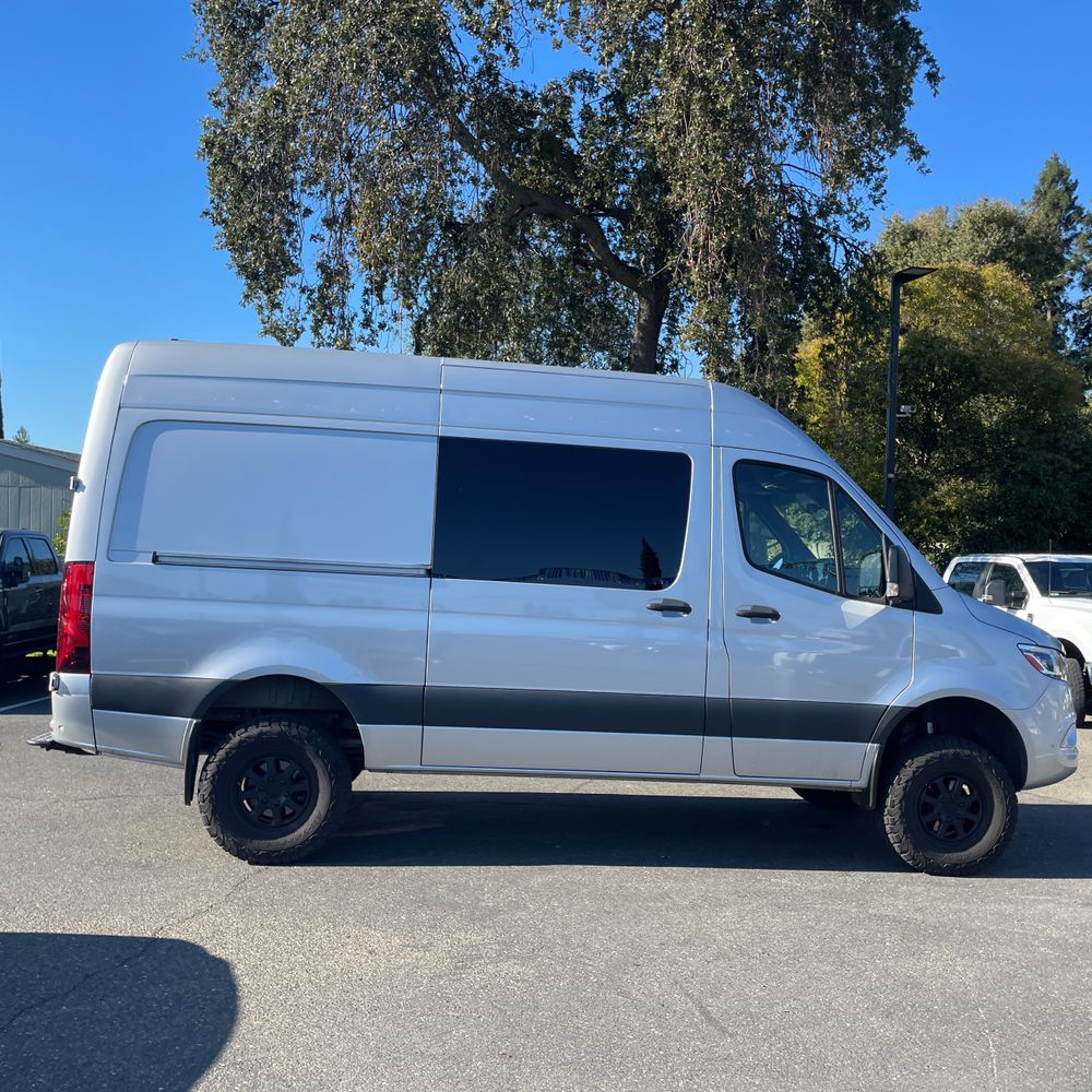 2024 Mercedes-Benz Sprinter 2500