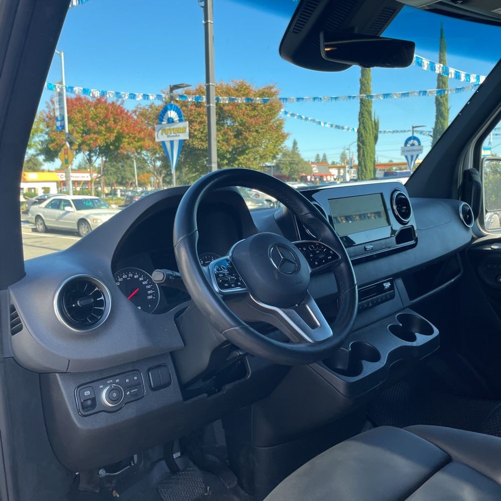 2024 Mercedes-Benz Sprinter 2500