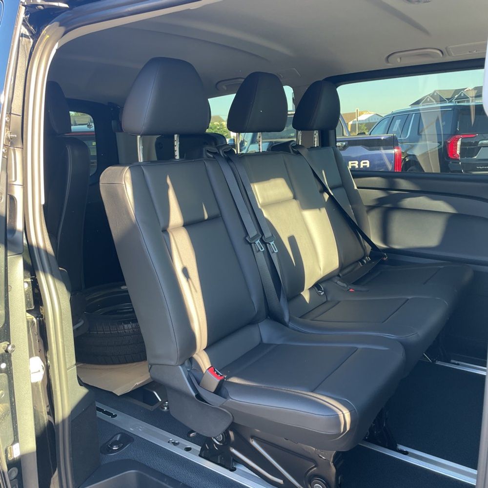 2023 Mercedes-Benz Metris Passenger