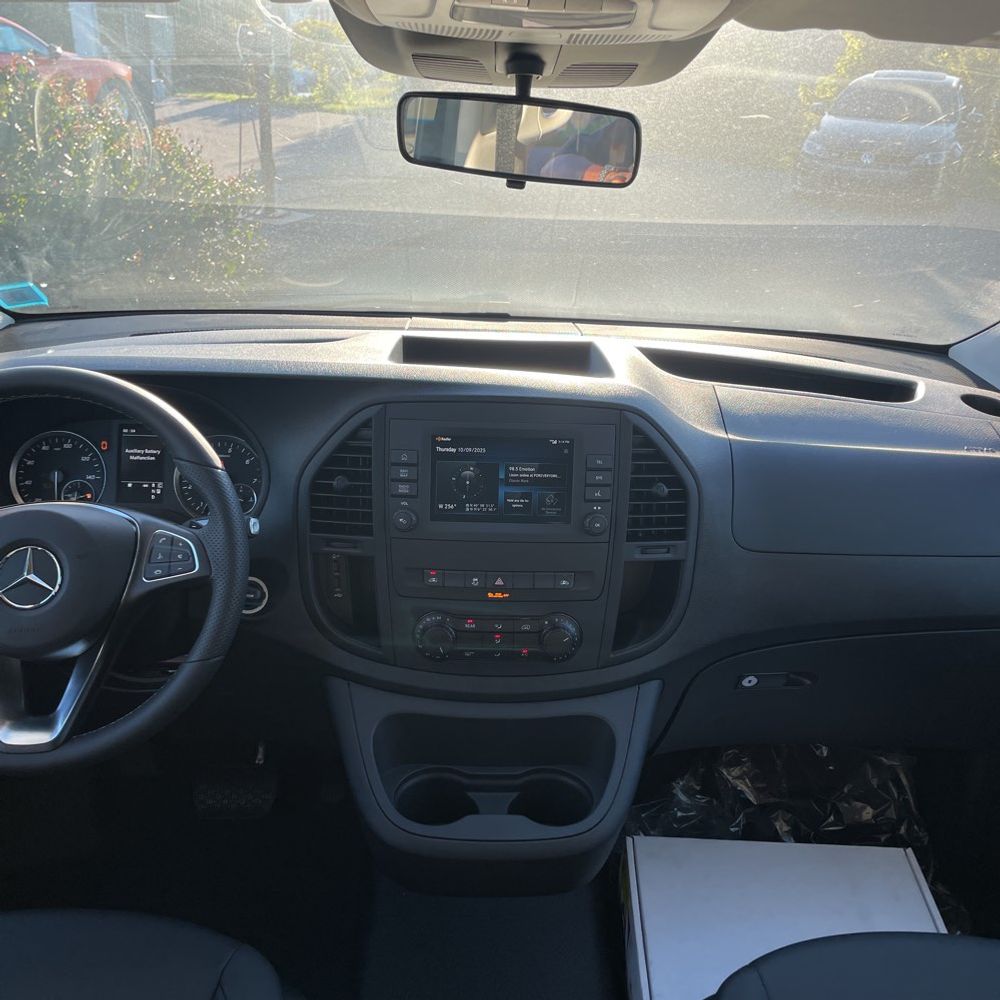 2023 Mercedes-Benz Metris Passenger