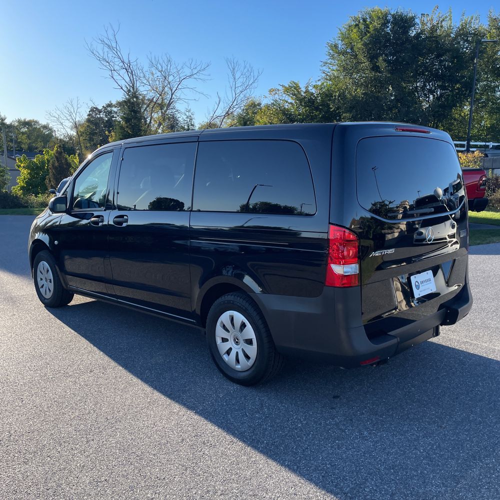 2023 Mercedes-Benz Metris Passenger
