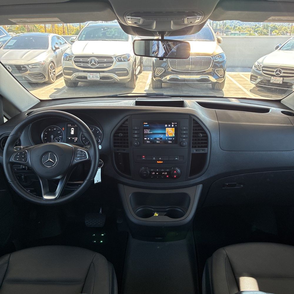 2023 Mercedes-Benz Metris Base