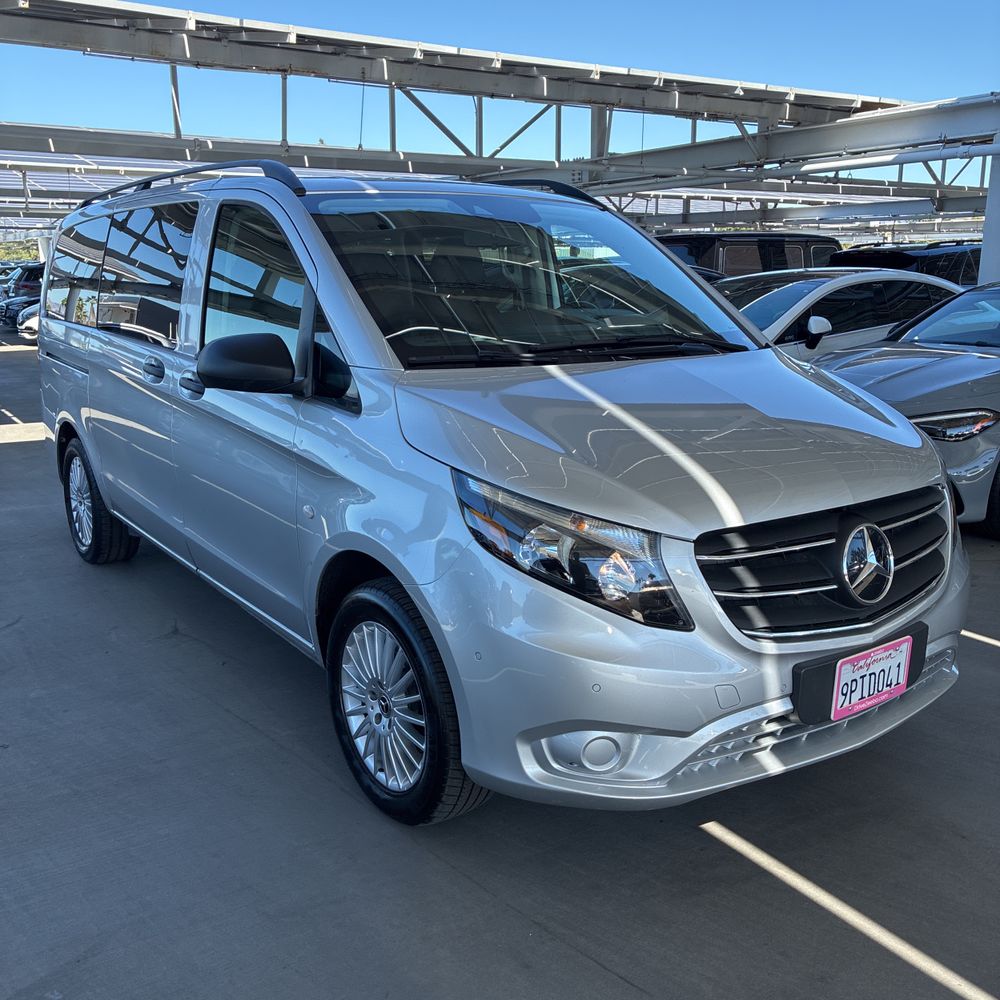2023 Mercedes-Benz Metris Base