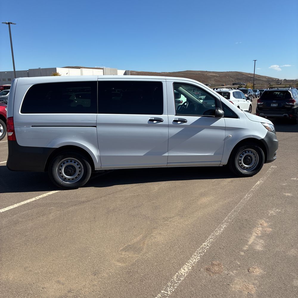 2023 Mercedes-Benz Metris Passenger